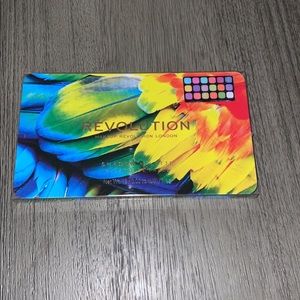 Makeup Revolution eyeshadow palette
